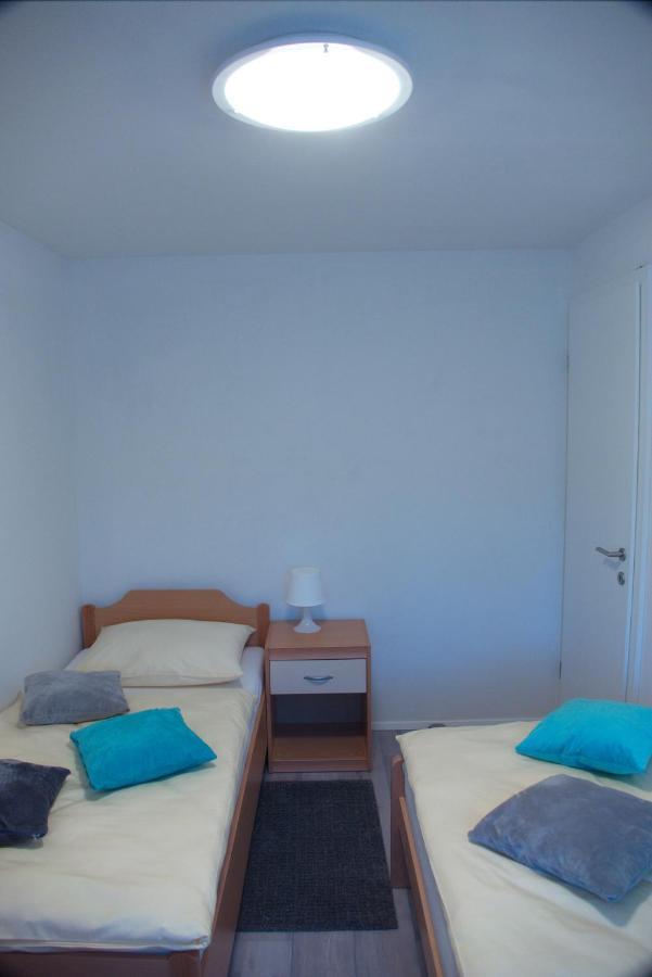 Apartmaji Anita Begunje pri Cerknici Екстериор снимка