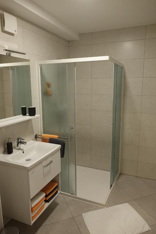 Apartmaji Anita Begunje pri Cerknici Екстериор снимка
